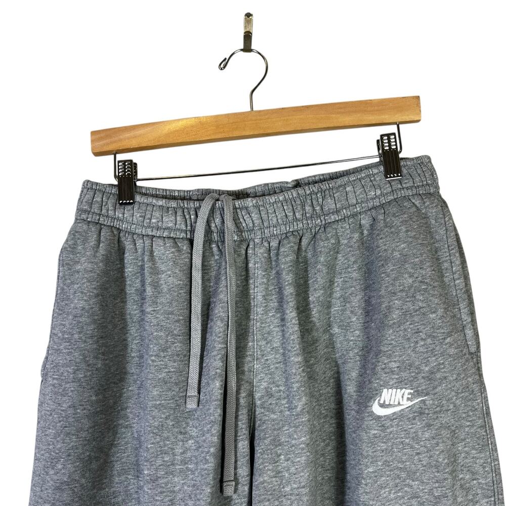 Nike Logo Fleece Joggers Mens XL Gray Athletic Sweatpants Cozy Streetwear - Picture 3 of 7